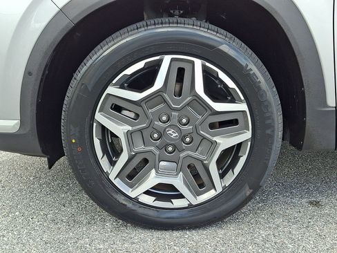 Certified 2023 Hyundai Santa Fe Limited AWD/4WD image 9