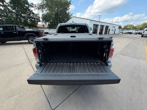 Used 2021 Toyota Tacoma TRD Pro AWD/4WD image 33