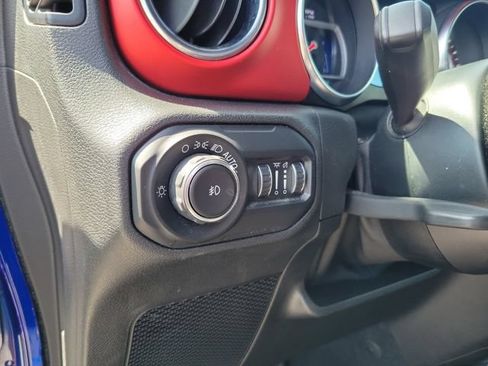 Used 2020 Jeep Wrangler Unlimited Rubicon AWD/4WD image 9