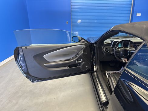 Used 2011 Chevrolet Camaro SS w/ RS Package RWD image 9