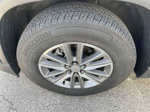 Used 2023 Chevrolet Traverse LT w/ LPO, Floor Liner Package image 2