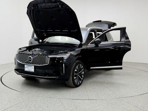 New 2026 Volvo XC90 T8 Plus w/ Protection Package Premier image 9