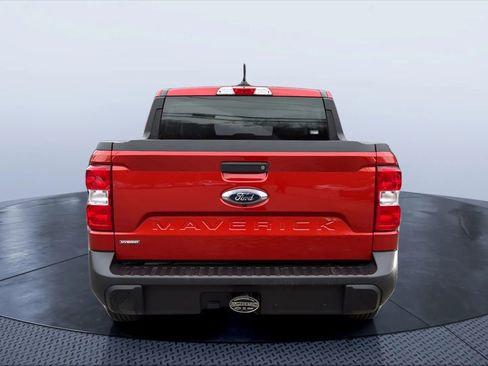 Used 2022 Ford Maverick XLT w/ XLT Luxury Package image 4