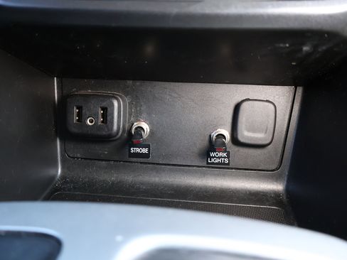 Used 2022 Chevrolet Colorado LT w/ Fleet Safety Package image 16