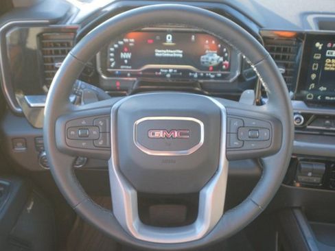 Used 2023 GMC Sierra 1500 SLT w/ SLT Premium Plus Package AWD/4WD image 18