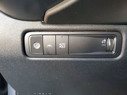 New 2026 Chevrolet Equinox EV LT image 21