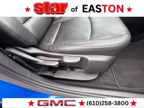 Used 2018 Chevrolet Cruze Premier image 12