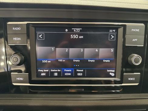 Certified 2022 Volkswagen Jetta SE image 16