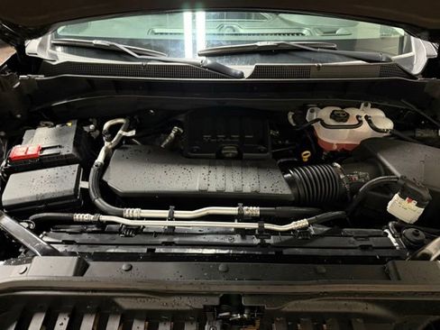 Used 2025 Chevrolet Silverado 1500 Custom image 40