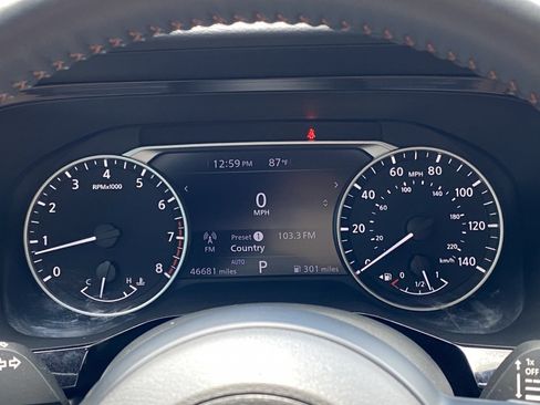 Used 2024 Nissan Pathfinder Rock Creek AWD/4WD image 13
