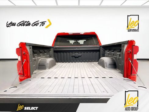 Used 2022 Chevrolet Silverado 1500 LT Trail Boss w/ Bed Protection Package AWD/4WD image 28