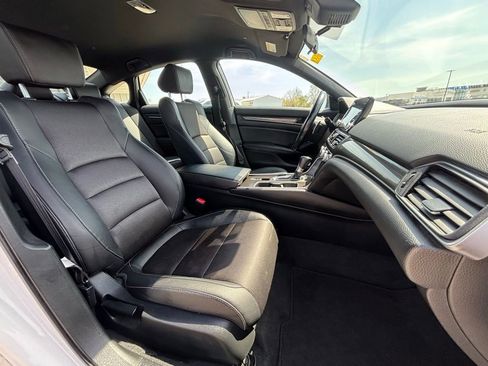 Used 2020 Honda Accord Sport image 8