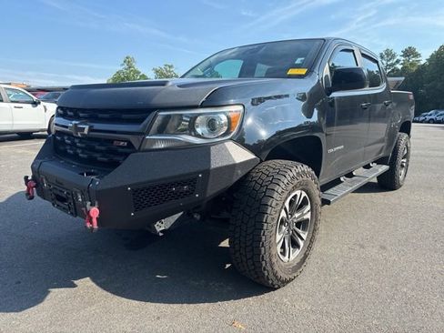 Used 2021 Chevrolet Colorado Z71 w/ Safety Package AWD/4WD image 1