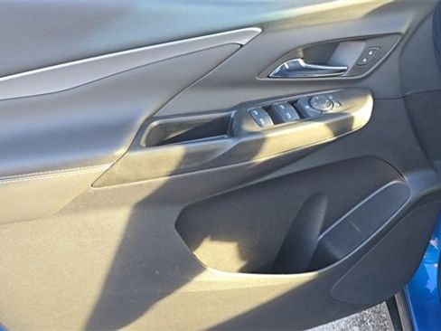 Used 2023 Chevrolet Bolt LT image 10