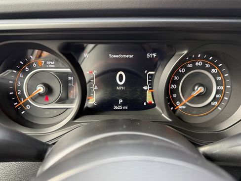 Used 2025 Jeep Gladiator Sport image 23