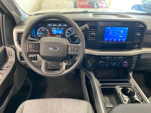 New 2026 Ford F250 XLT w/ FX4 Off-Road Package AWD/4WD image 15