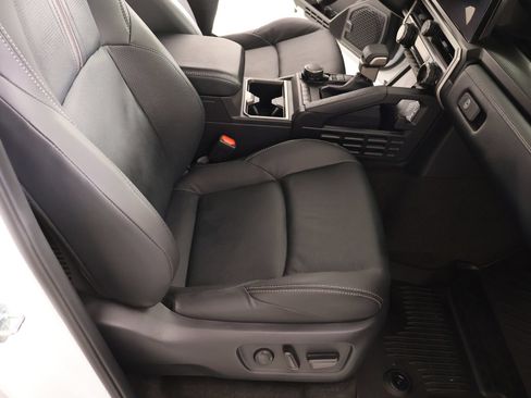 Used 2026 Toyota 4Runner Limited AWD/4WD image 13