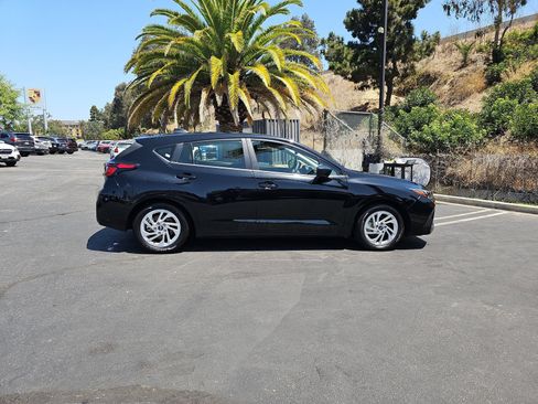 Used 2024 Subaru Impreza 2.0i AWD/4WD image 8