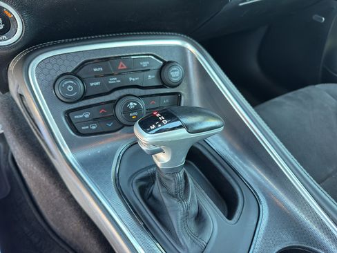 Used 2017 Dodge Challenger GT w/ Technology Group image 15