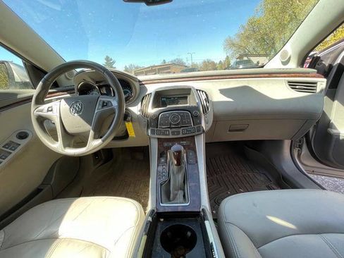 Used 2011 Buick LaCrosse CXL FWD image 31