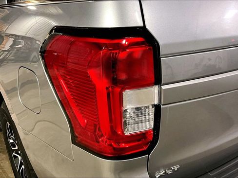 Certified 2024 Ford Expedition XLT image 8