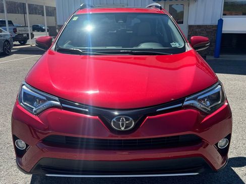 Used 2016 Toyota RAV4 Limited image 2