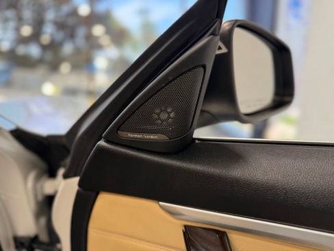 Used 2019 BMW 440i Convertible RWD image 32