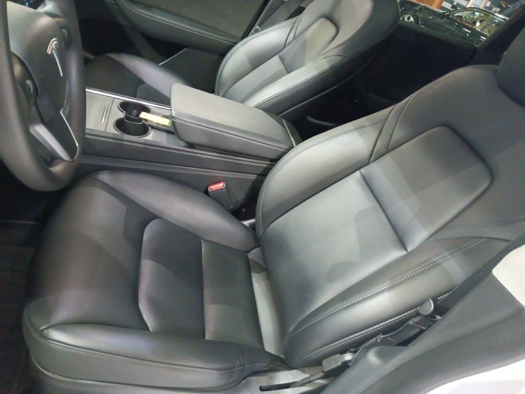 Used 2023 Tesla Model Y Long Range AWD/4WD image 5