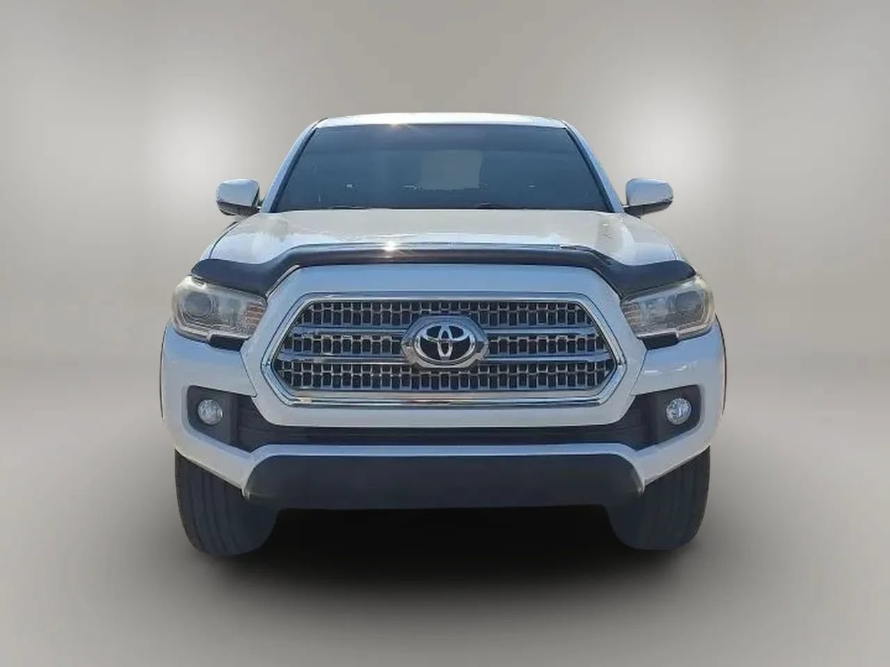 Used 2017 Toyota Tacoma TRD Off-Road w/ Tow Package RWD image 3