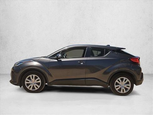 Used 2020 Toyota C-HR LE FWD image 9