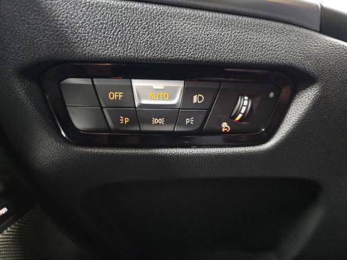 New 2026 BMW 330i Sedan w/ M Sport Package image 27