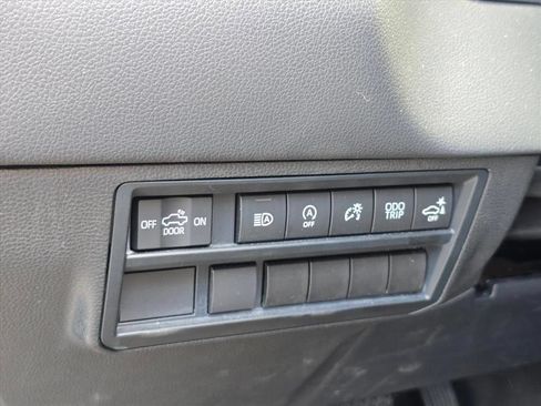 Used 2022 Toyota Tundra Limited AWD/4WD image 10