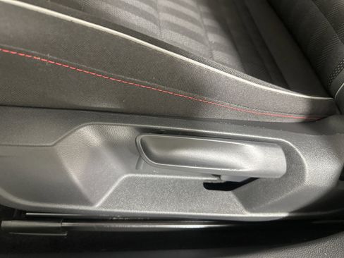 Used 2021 Volkswagen Jetta GLI FWD image 10