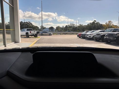 Used 2025 MAZDA CX-30 AWD 2.5 S w/ Select Sport Pkg image 18