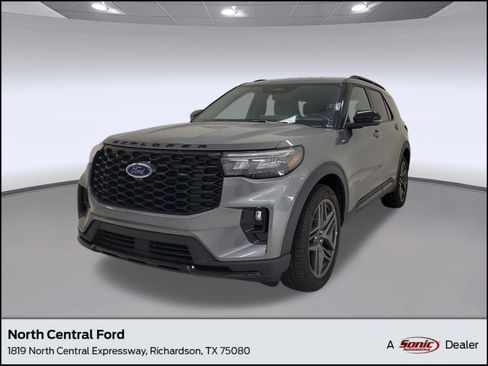 Used 2025 Ford Explorer ST-Line w/ ST-Line Street Pack AWD/4WD image 1
