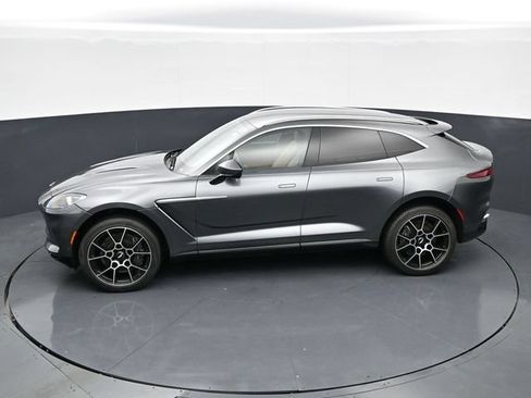 Used 2021 Aston Martin DBX AWD/4WD image 31