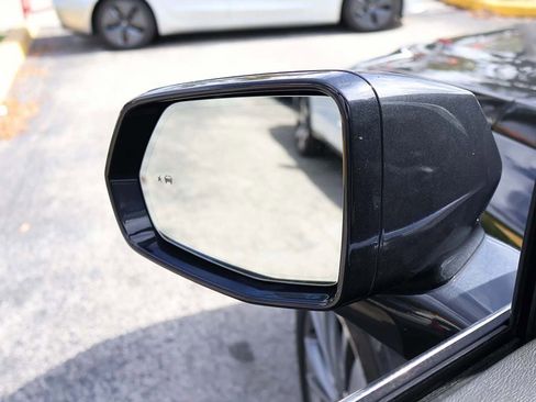 Used 2020 Cadillac XT6 Premium Luxury image 43