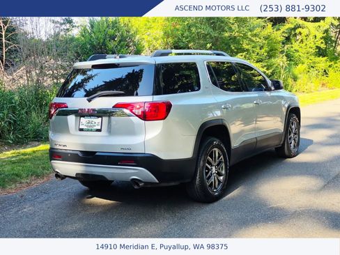 Used 2017 GMC Acadia SLT AWD/4WD image 5