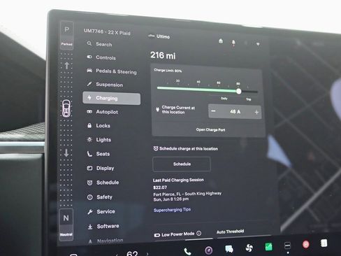 Used 2022 Tesla Model X Plaid image 21