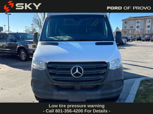 Used 2021 Mercedes-Benz Sprinter 144 Cargo image 5