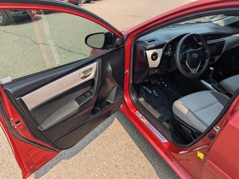 Used 2019 Toyota Corolla LE w/ Body Protection Package FWD image 8
