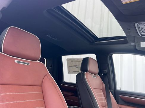 New 2026 GMC Sierra 3500 Denali Ultimate AWD/4WD image 13