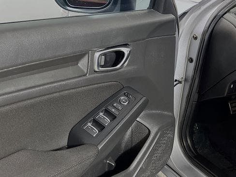 Used 2025 Honda Civic Sport image 17