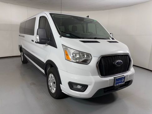 Used 2022 Ford Transit 350 XLT image 2