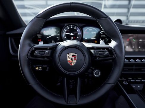 Used 2024 Porsche 911 Carrera 4S image 41