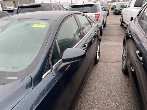 Used 2020 Ford Fusion SE image 7