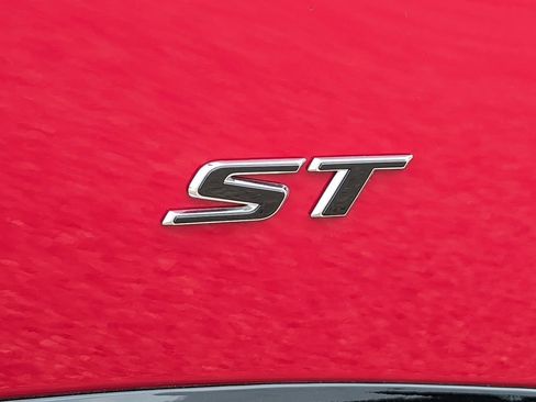 New 2026 Buick Envision Sport Touring AWD/4WD image 47