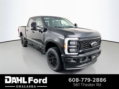 New 2026 Ford F250 Lariat w/ Black Appearance Package