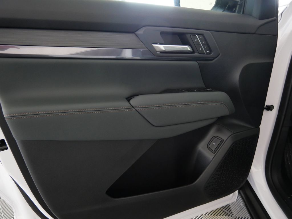 New 2026 GMC Terrain AT4 w/ Convenience Package III AWD/4WD image 12
