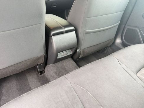 Used 2025 Nissan Altima 2.5 SV image 23